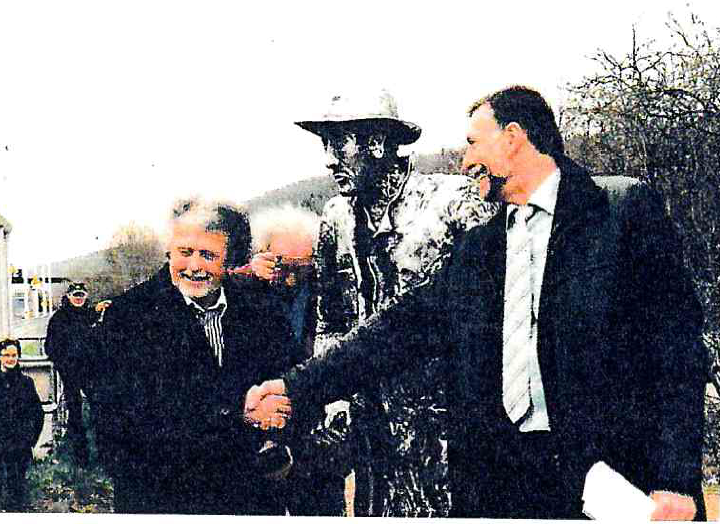 Manfred Maier (links) und Künstler Friedrich Frankowitsch